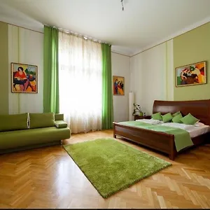 https://spirit-apartments.inbudapesthotels.com